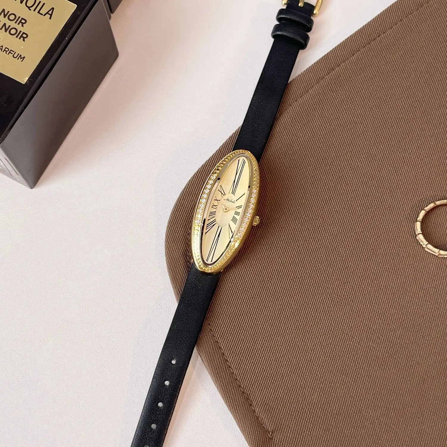 NEW Retro Luxury Brands Original Women's Watch Elegant Diamond Inlays Oval Dial Leather Band Quartz Ladies Watches Gift